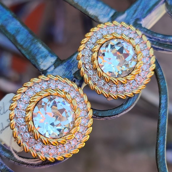 Swarovski Jewelry - NWTS! Vintage 1985 SWAROVSKI SAL Gold Plated Over Rhodium Exquisite Clip On Ears